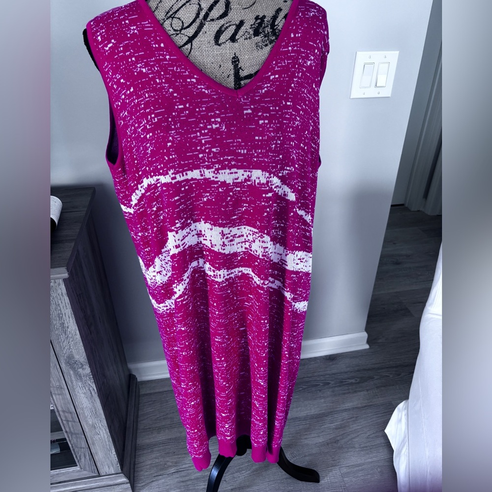 Ming Wang NWOT Pink and White Sleeveless Knit Dress Size Large. NWOT